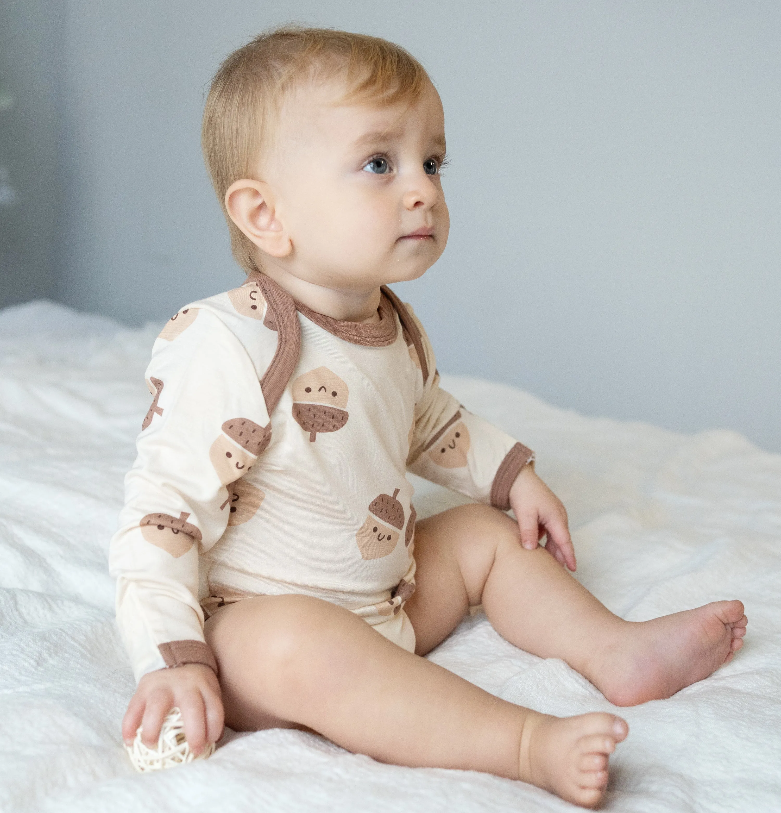 Bamboo Long Sleeve Onesie (Acorn Pals Print)