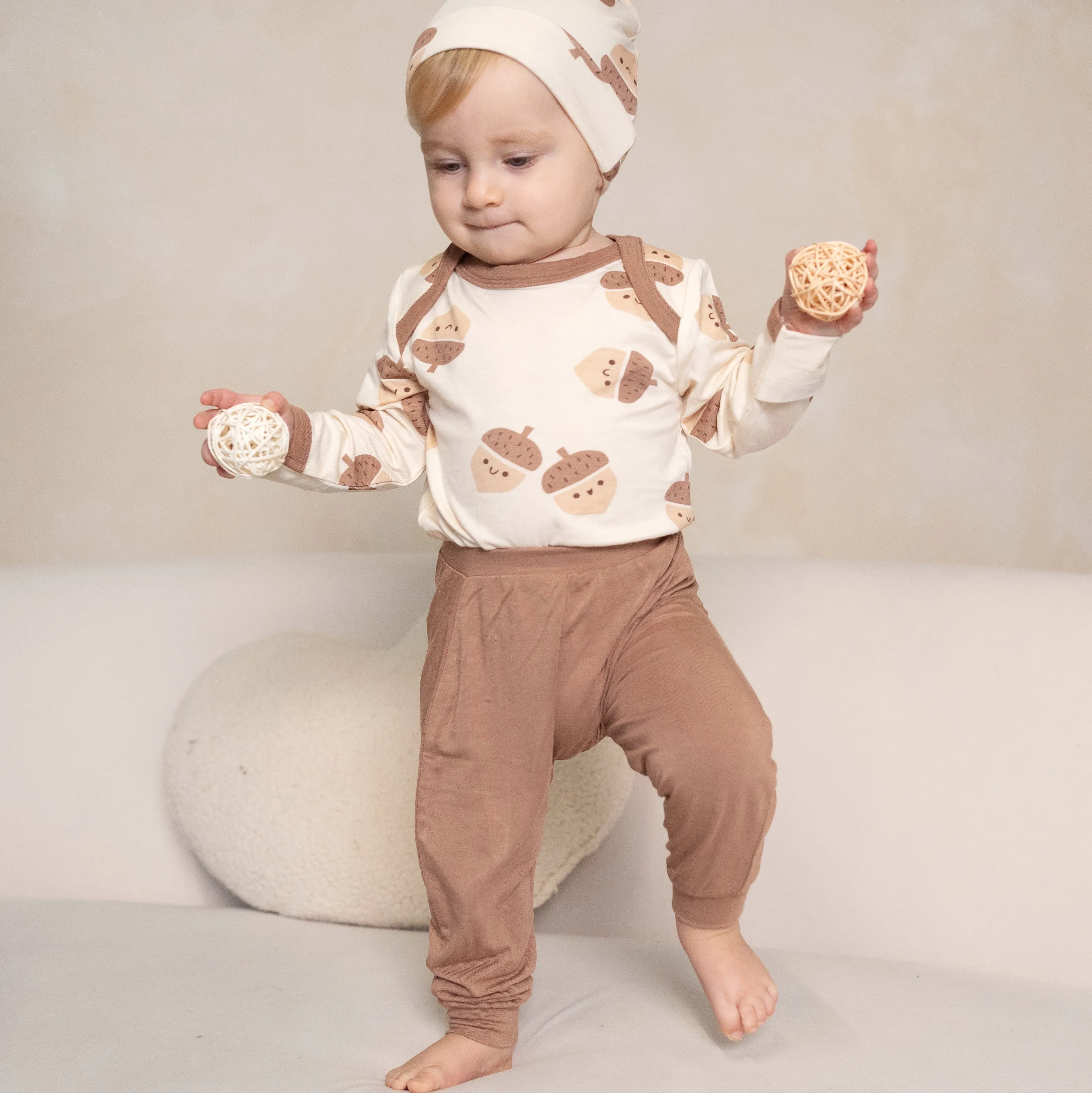 Bamboo Long Sleeve Onesie (Acorn Pals Print)