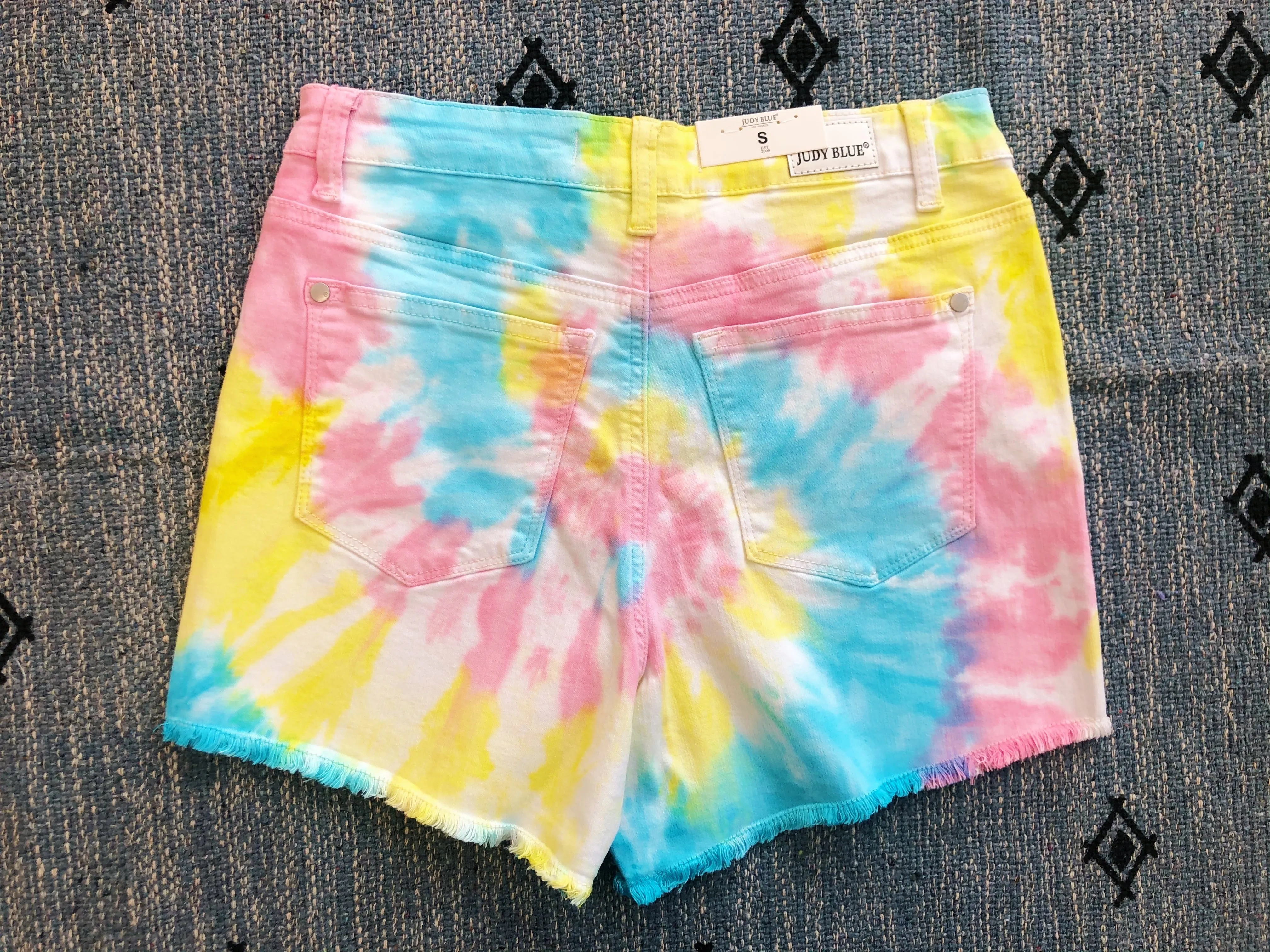 #J954 Watercolor Wonderland Judy Blue Tie Dye Mid Rise Shorts