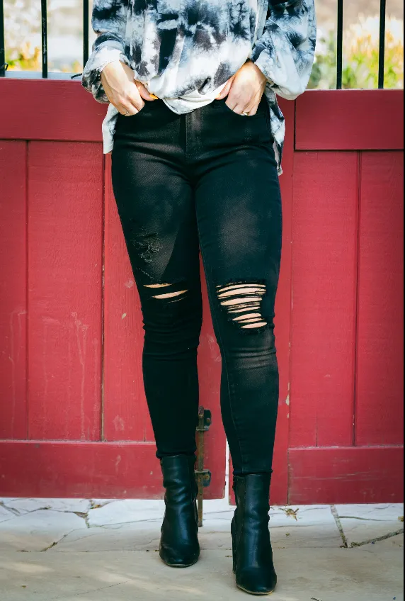 #K754 Look So Perfect Distressed Judy Blue Skinny Jeans