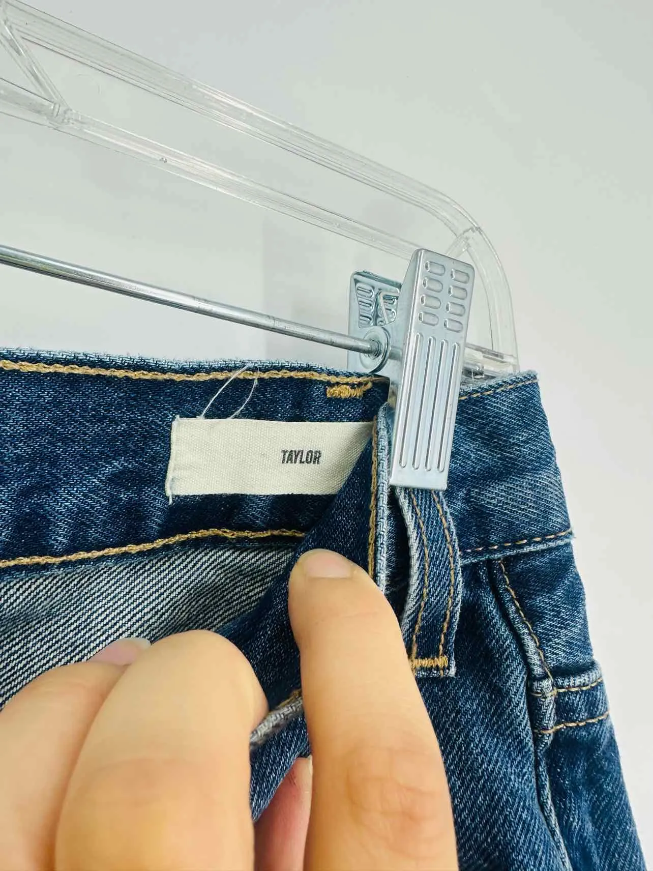 Sure! Here’s an optimized title for your e-commerce product:

Size 25 Premium Solid Denim Jeans - High-Quality, Stylish, and Comfortable Fit